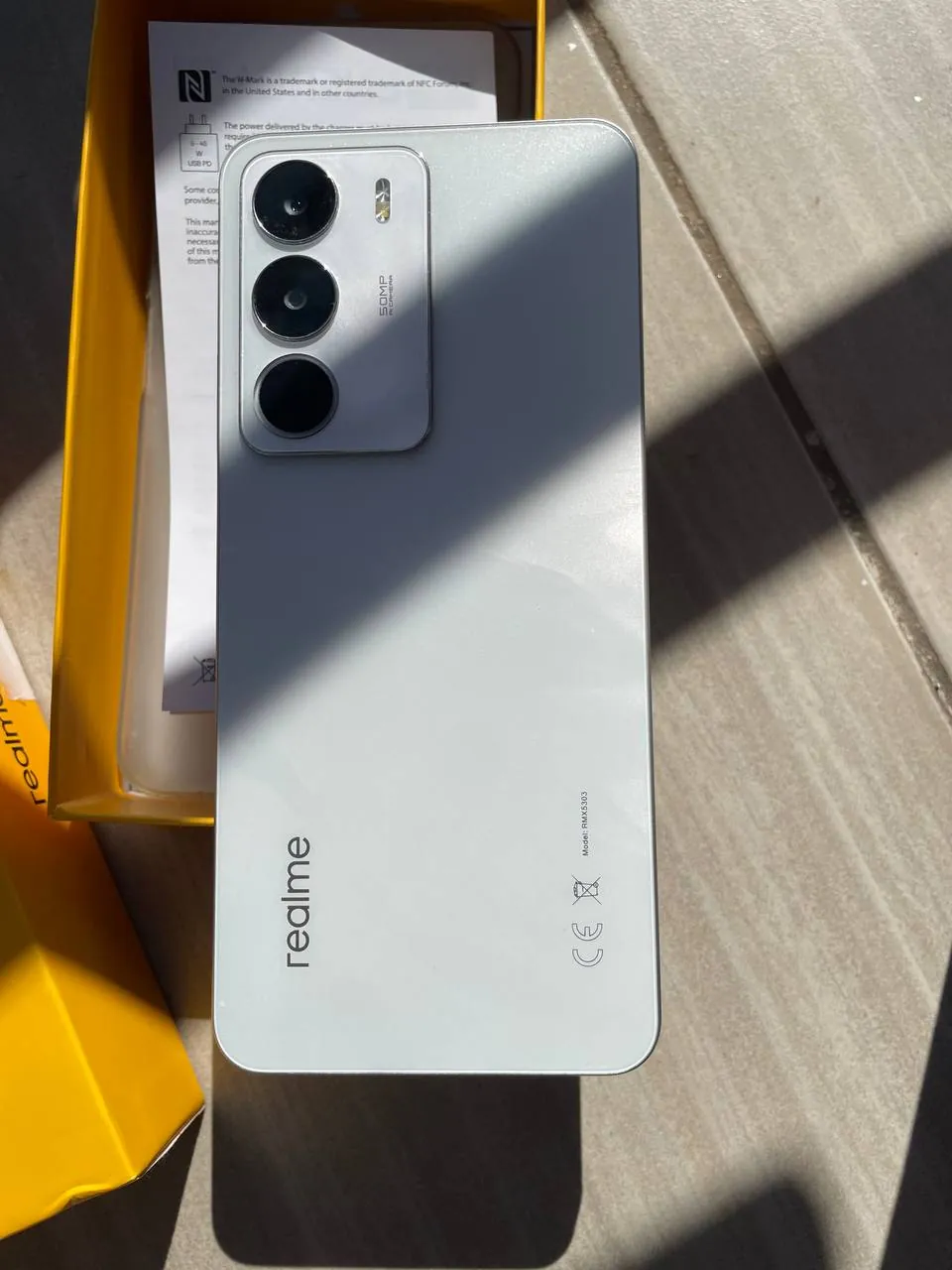Смартфон Realme C71 256 ГБ в отличном состоянии 2