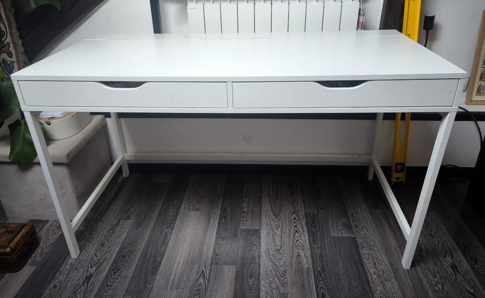 Письменный стол IKEA Alex 132×58 см Нови-Сад 1