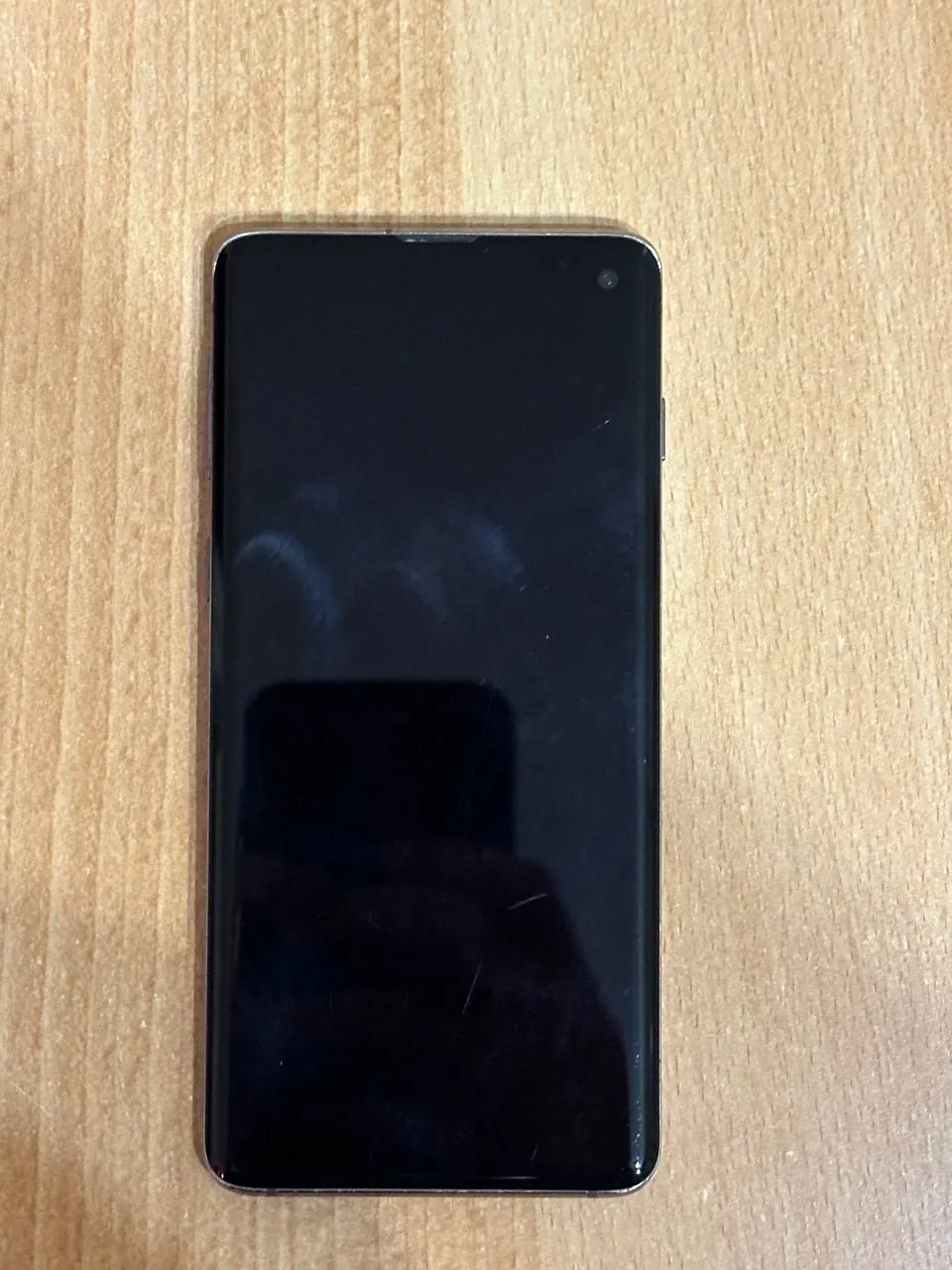 Samsung Galaxy S10 64 ГБ 3