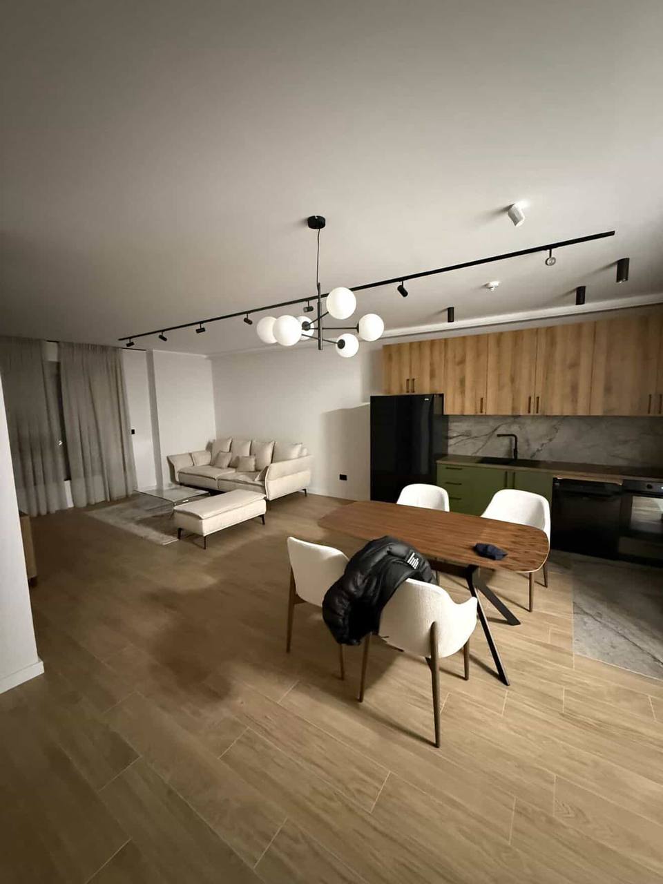 Аренда квартиры 65 м² на Врачаре 4