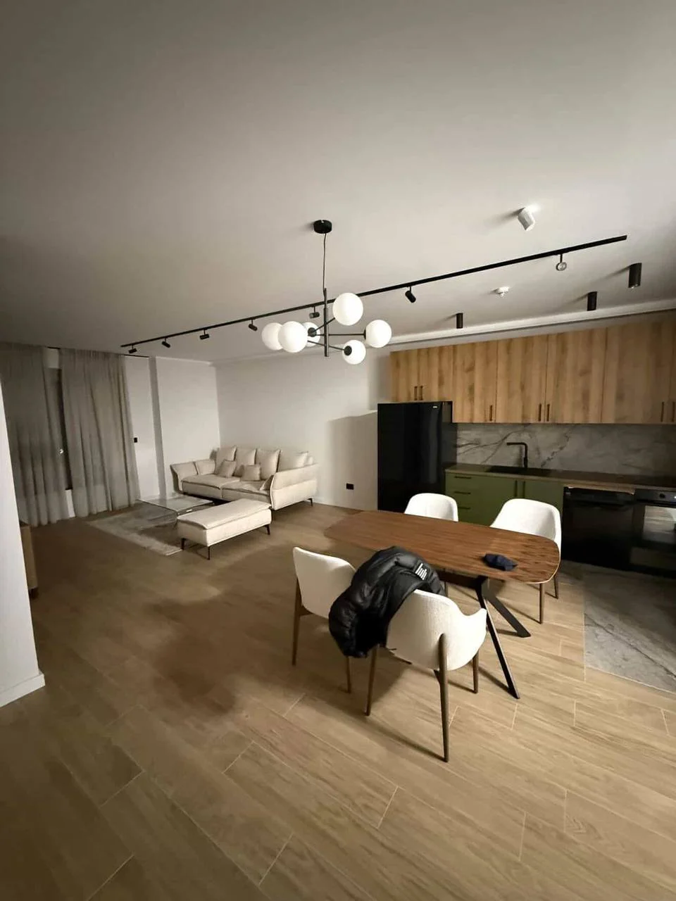 Аренда квартиры 65 м² на Врачаре 4