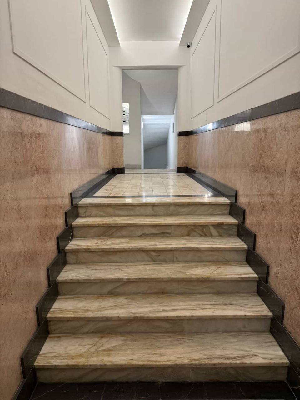Аренда квартиры 65 м² на Врачаре 5