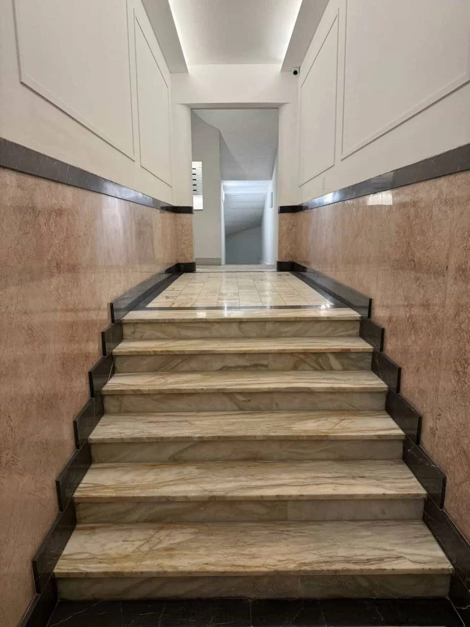 Аренда квартиры 65 м² на Врачаре 5