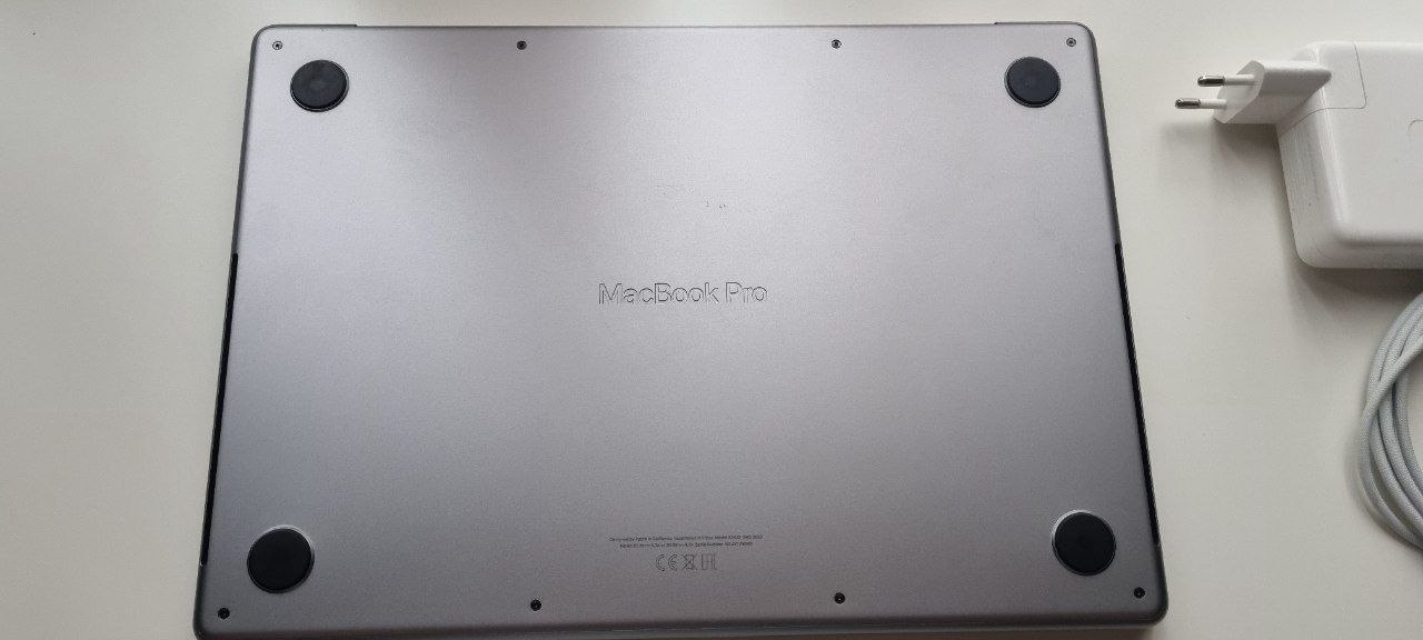 MacBook Pro 14 M1 Pro 2021 4