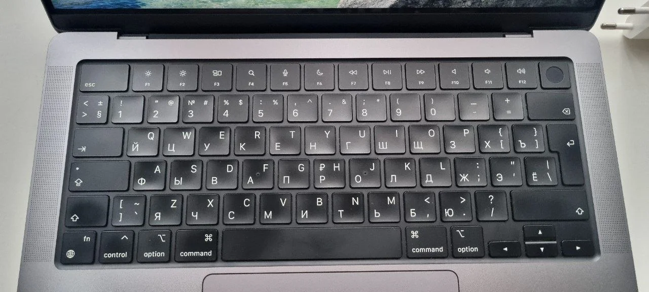 MacBook Pro 14 M1 Pro 2021 3