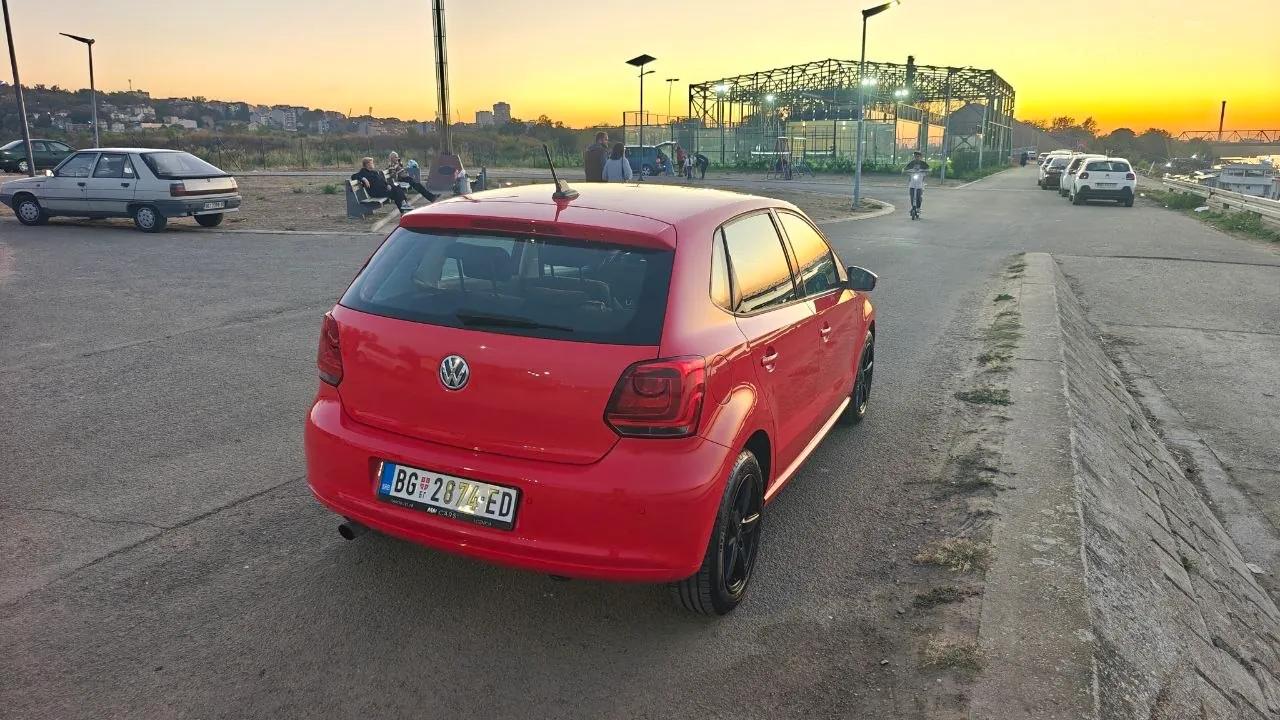 VW Polo 2011 1.2 TSI механика 244000 км Белград 4