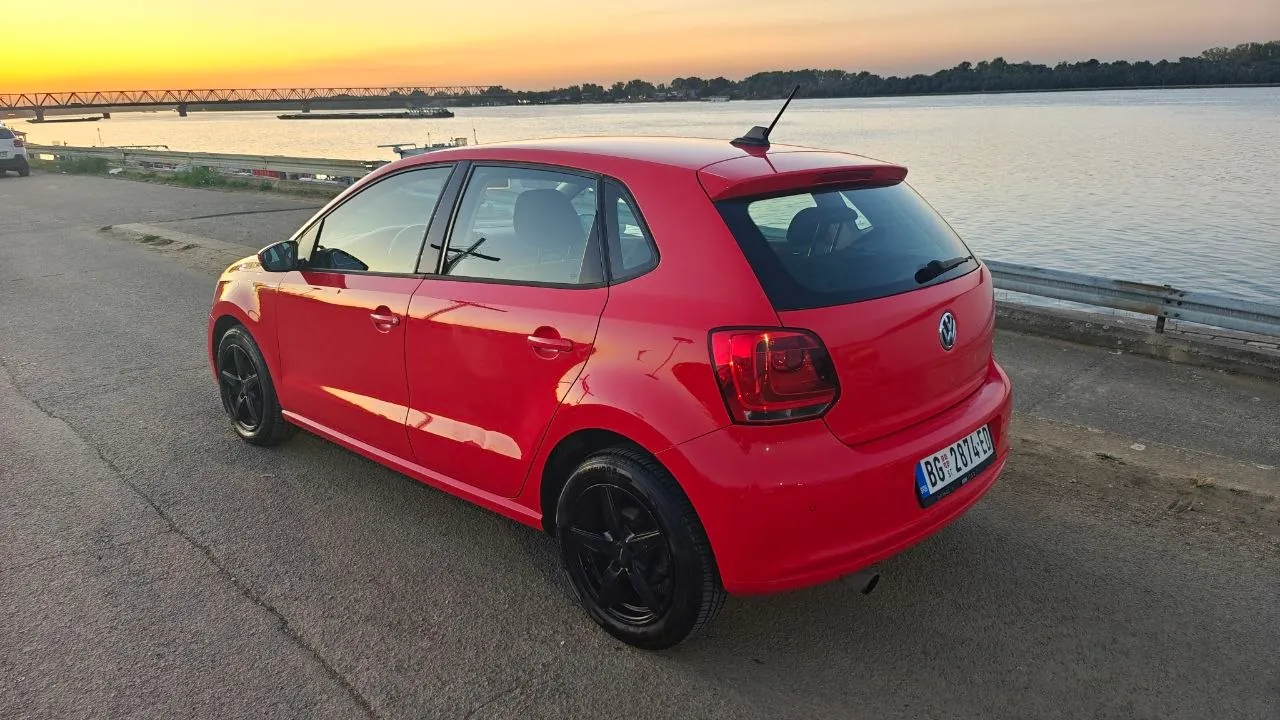 VW Polo 2011 1.2 TSI механика 244000 км Белград 3