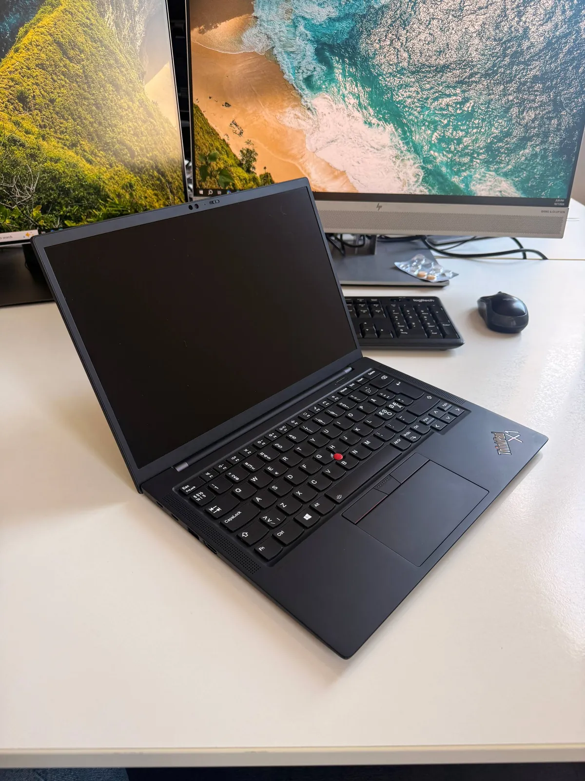 Ноутбук ThinkPad X1 Carbon Gen 9 i7 16 ГБ Белград 2