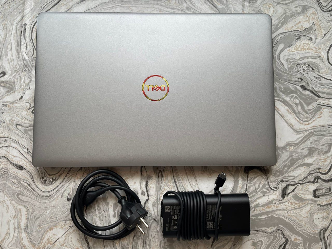 Ноутбуки Dell Precision 3580 и Lenovo V15 6