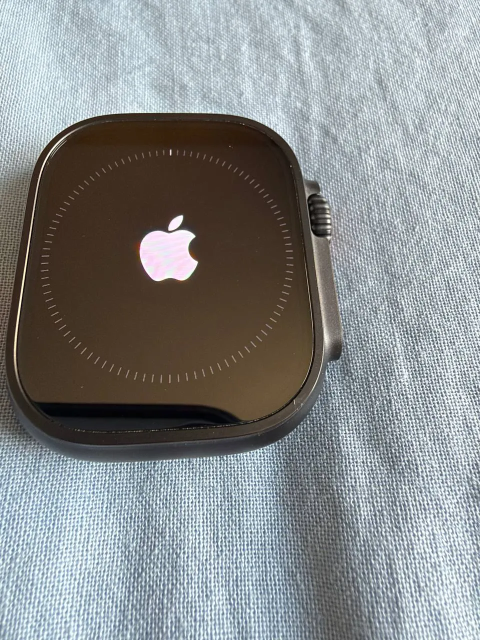 Apple Watch Ultra 3 Black Titanium Black Ocean Band 2