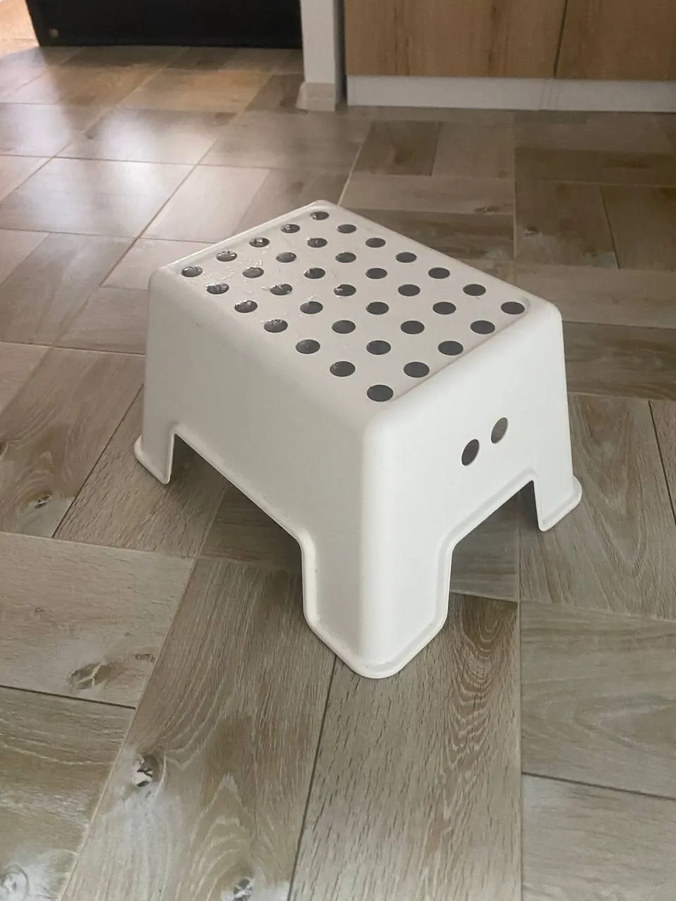 Ступенька IKEA для дома Земун Белград 1