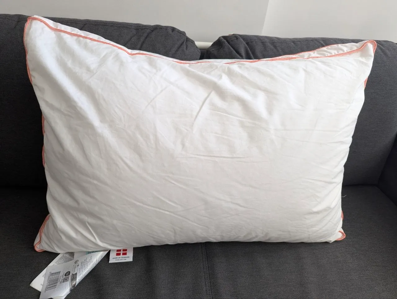 Подушка 50×70 и графин IKEA Новый Белград 1
