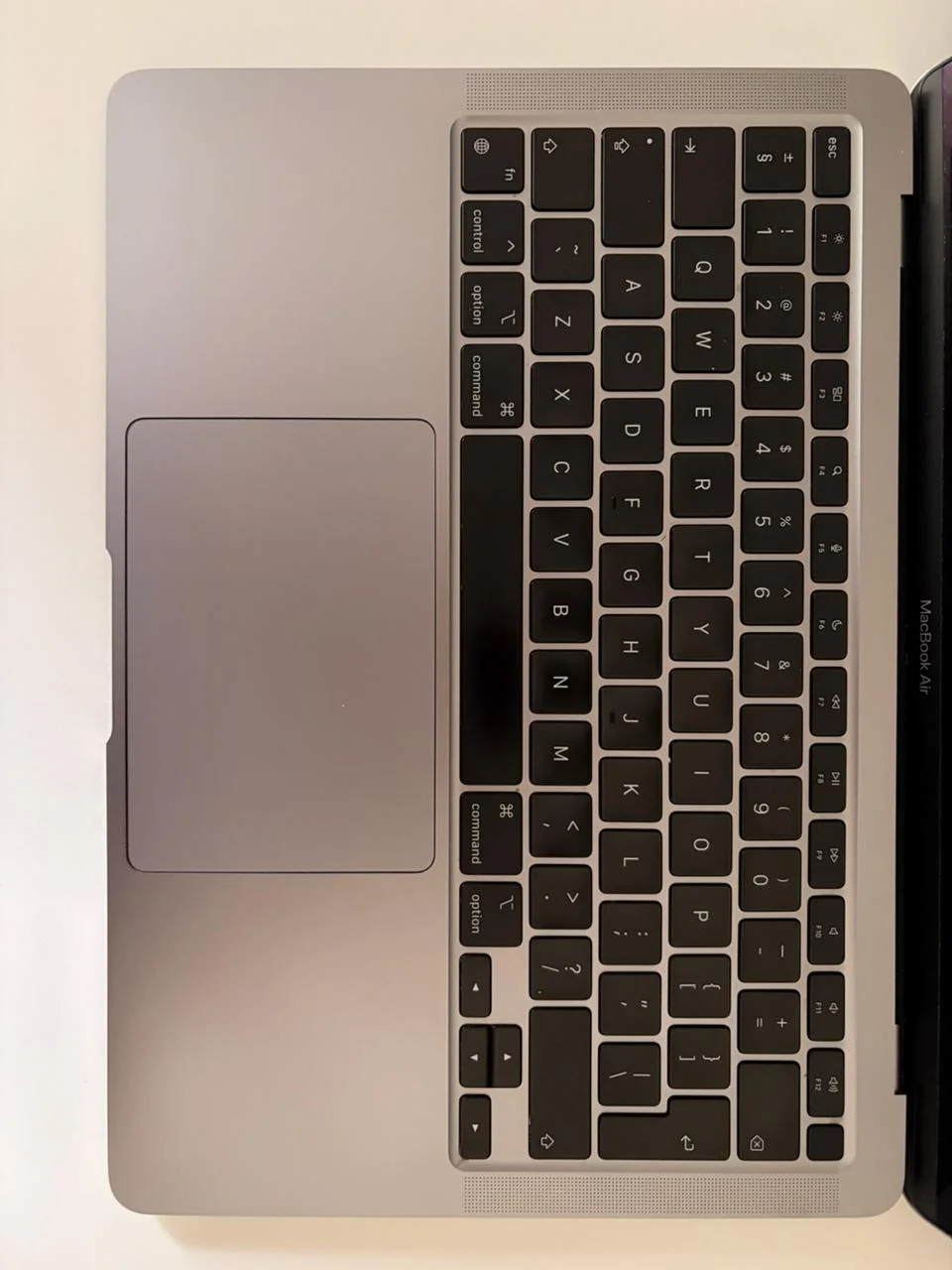 MacBook Air M1 8 256 Space Gray 3