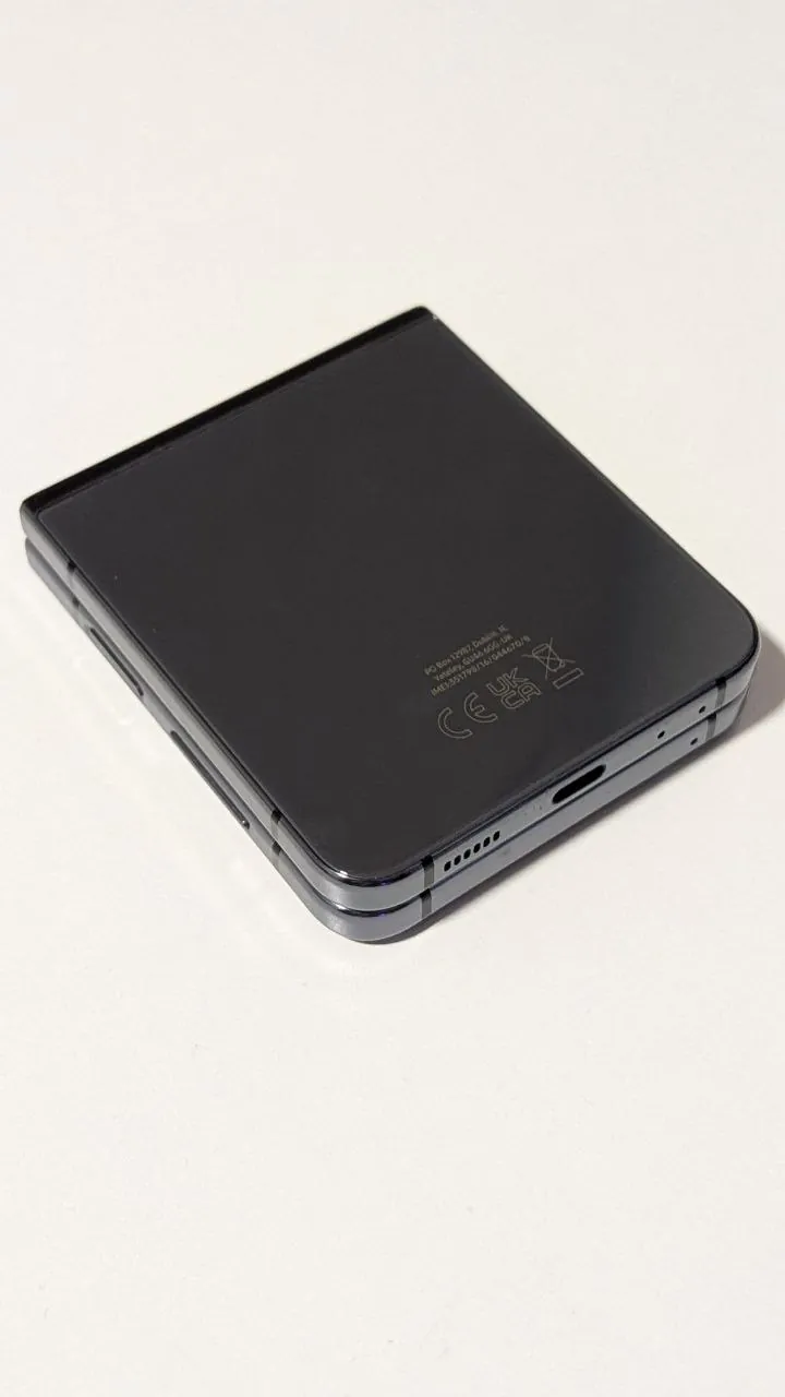 Samsung Galaxy Z Flip 5 512 ГБ Белград 4