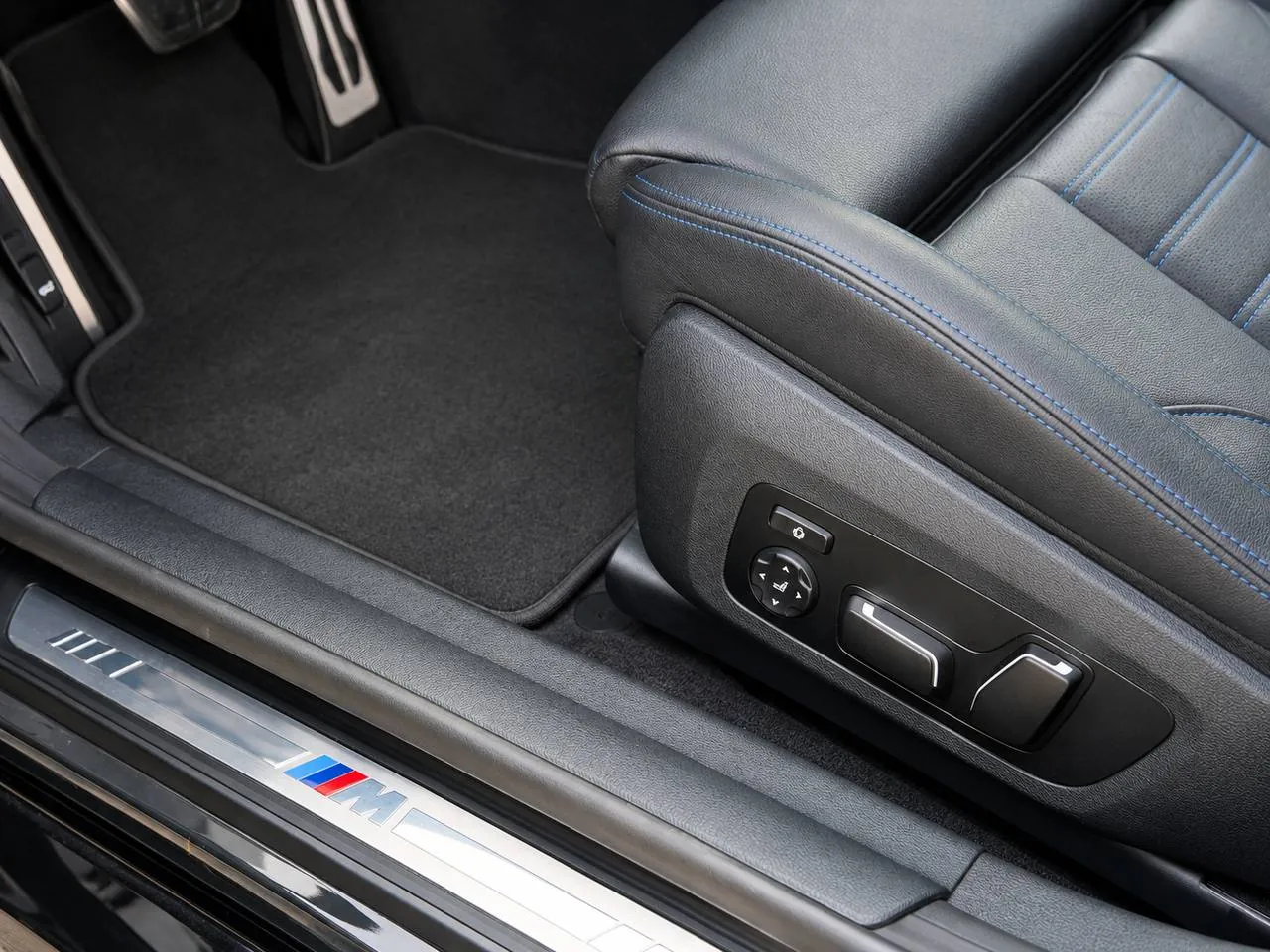 Аренда BMW 420d xDrive M Sport 2025 4
