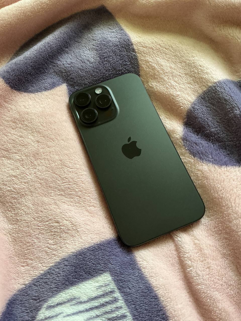 iPhone 15 Pro Max Black Titanium 256GB 1