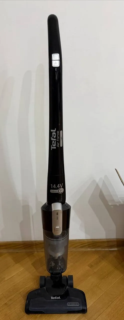 Пылесос Tefal Airforce Light вертикальный на запчасти Белград 1