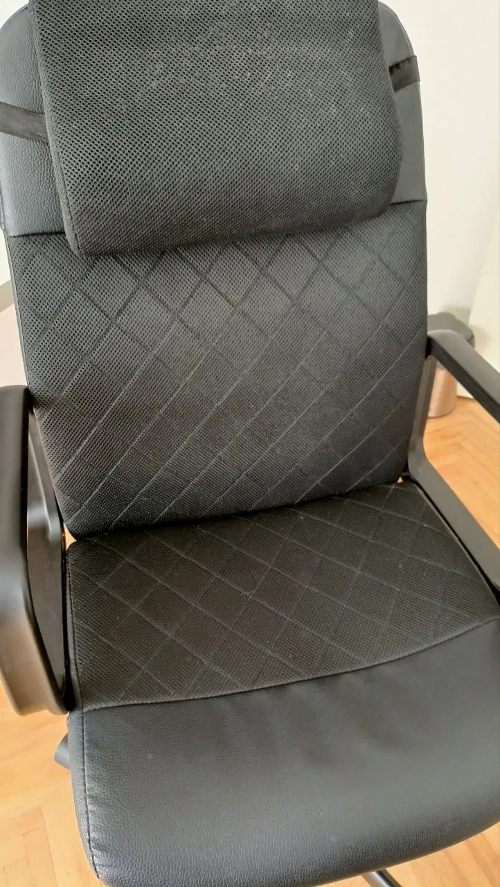 Рабочее кресло IKEA RENBERGET Земун 3