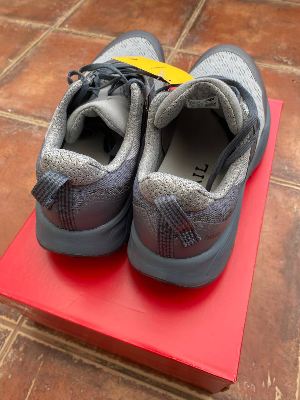 Кроссовки New Balance Hierro 46.5 2