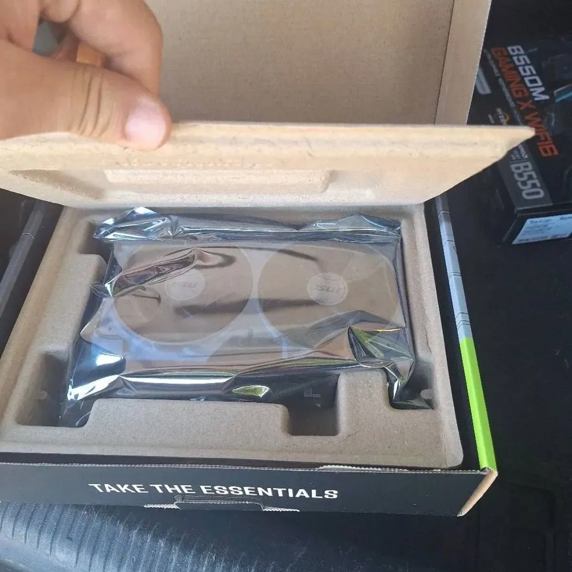 Видеокарта MSI RTX 5050 8 ГБ 2