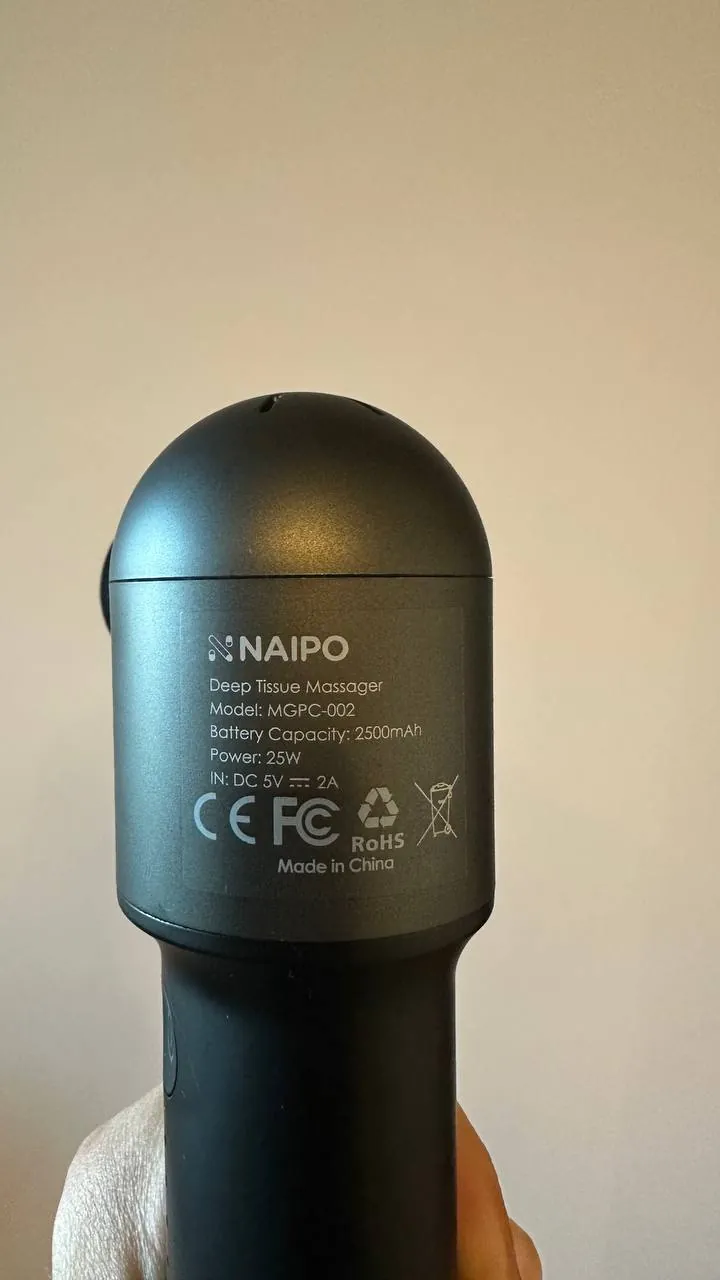 Массажёр-пистолет Naipo MGPC-002 с насадками 3