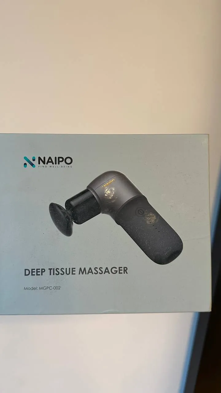 Массажёр-пистолет Naipo MGPC-002 с насадками 1