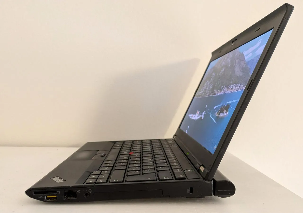 Ноутбук Lenovo ThinkPad X230 Core i5 12 ГБ 3
