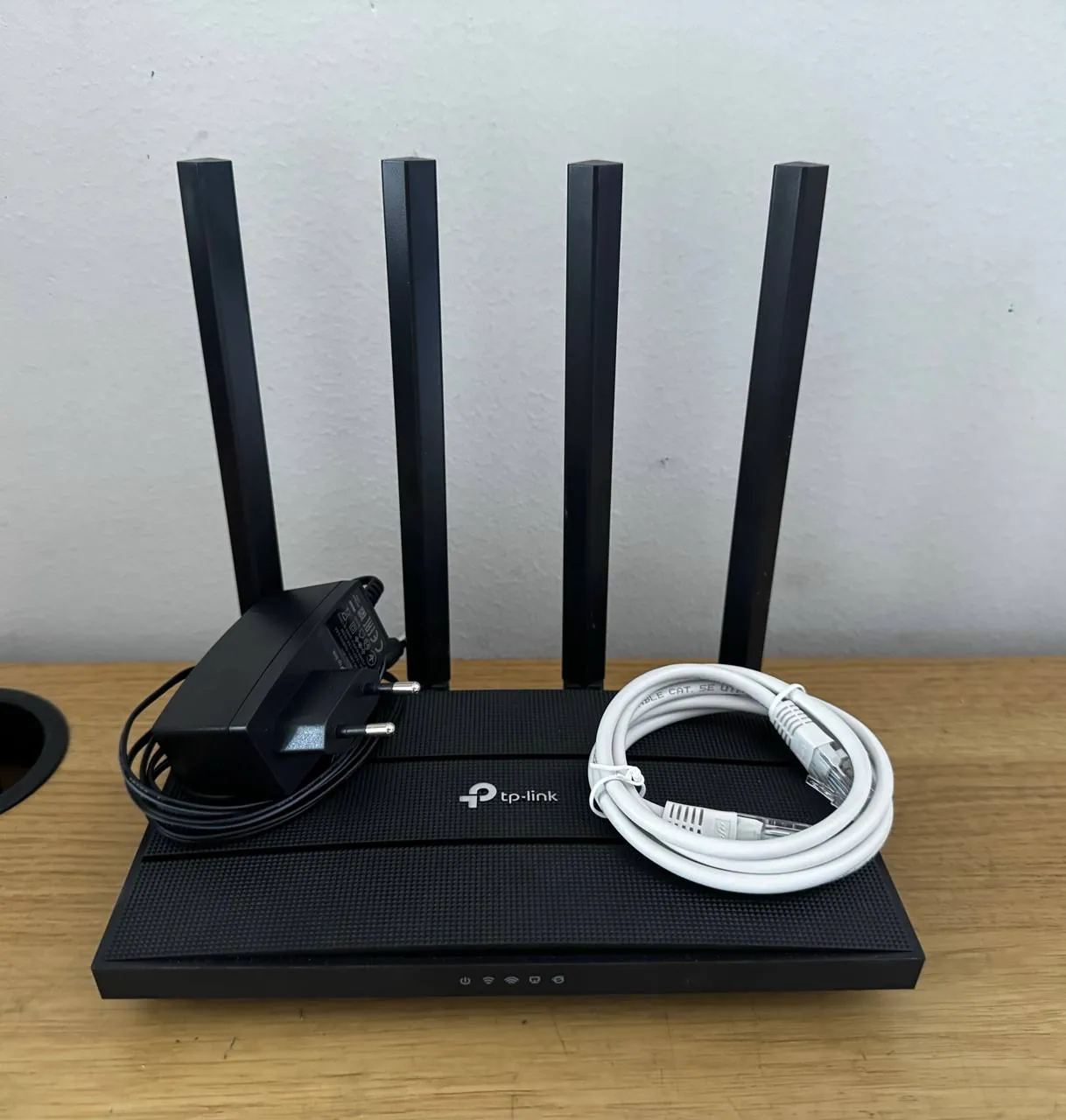 Wi-Fi роутер TP-Link Archer C80 1