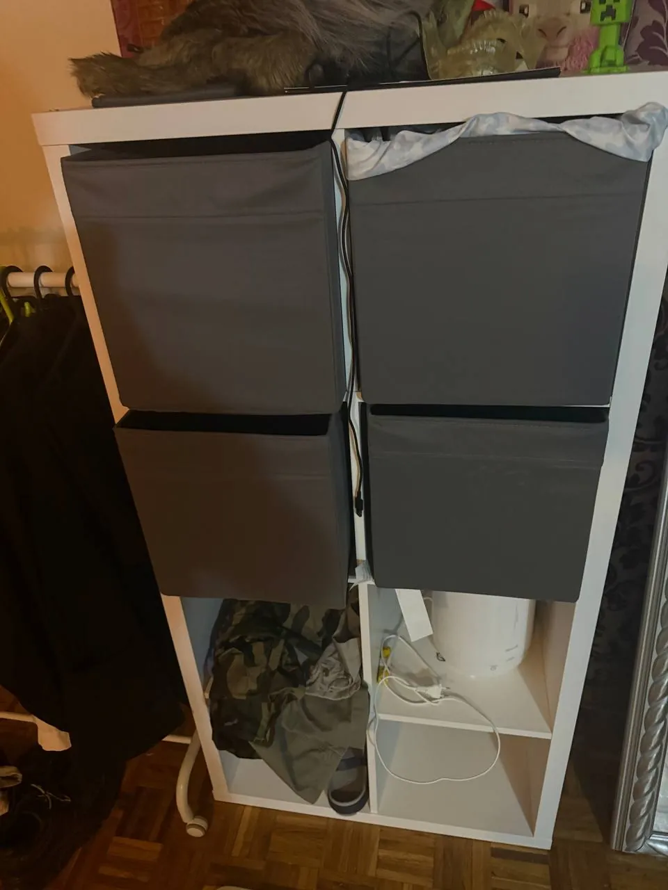 Шкаф IKEA с коробками для хранения Нови-Сад 1