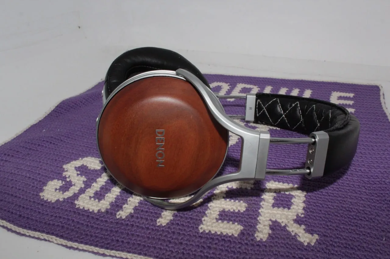 Лот проводных наушников AKG Sennheiser Denon 8