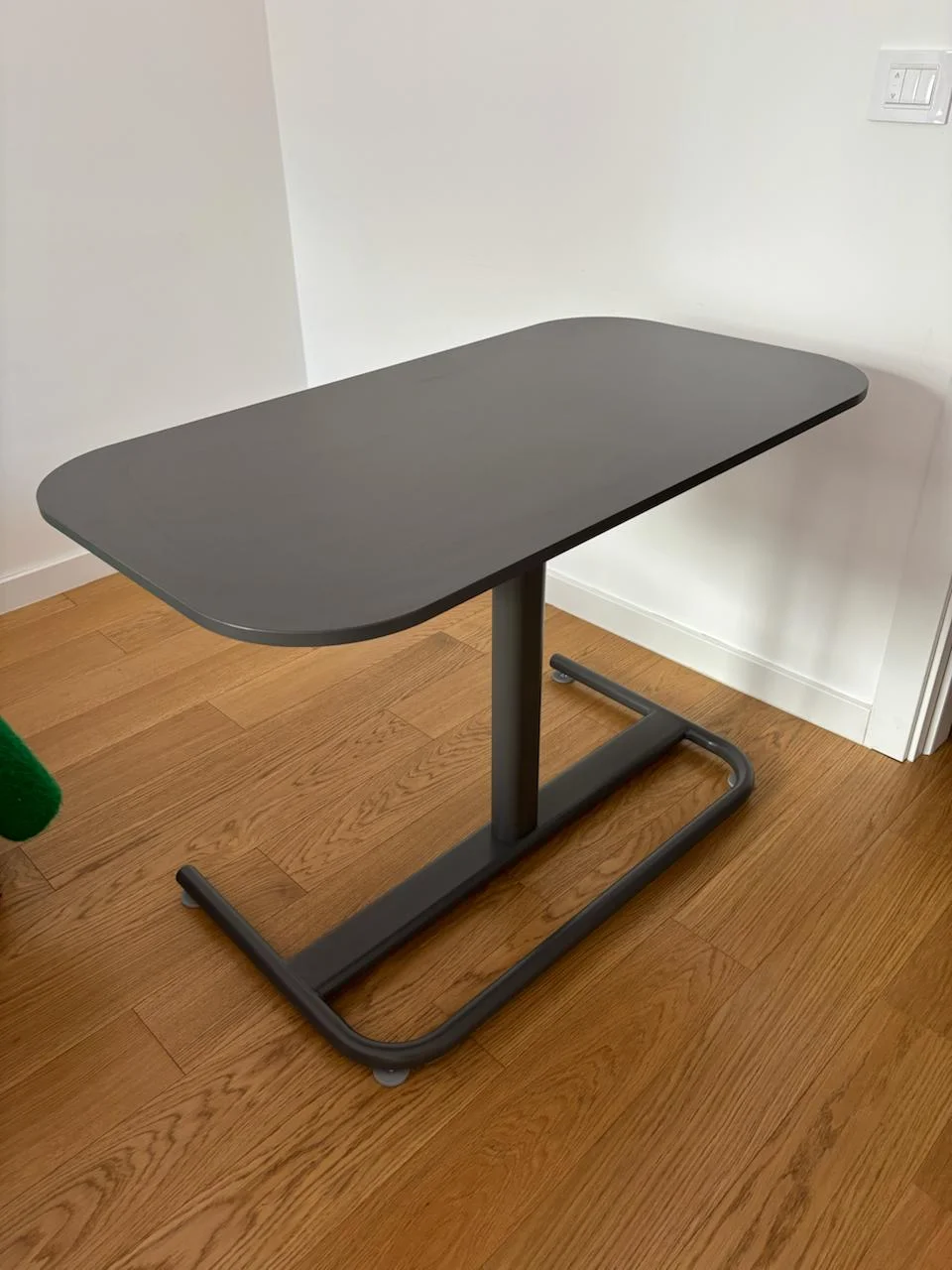 Стол IKEA SEGRARE с подъемным механизмом 3