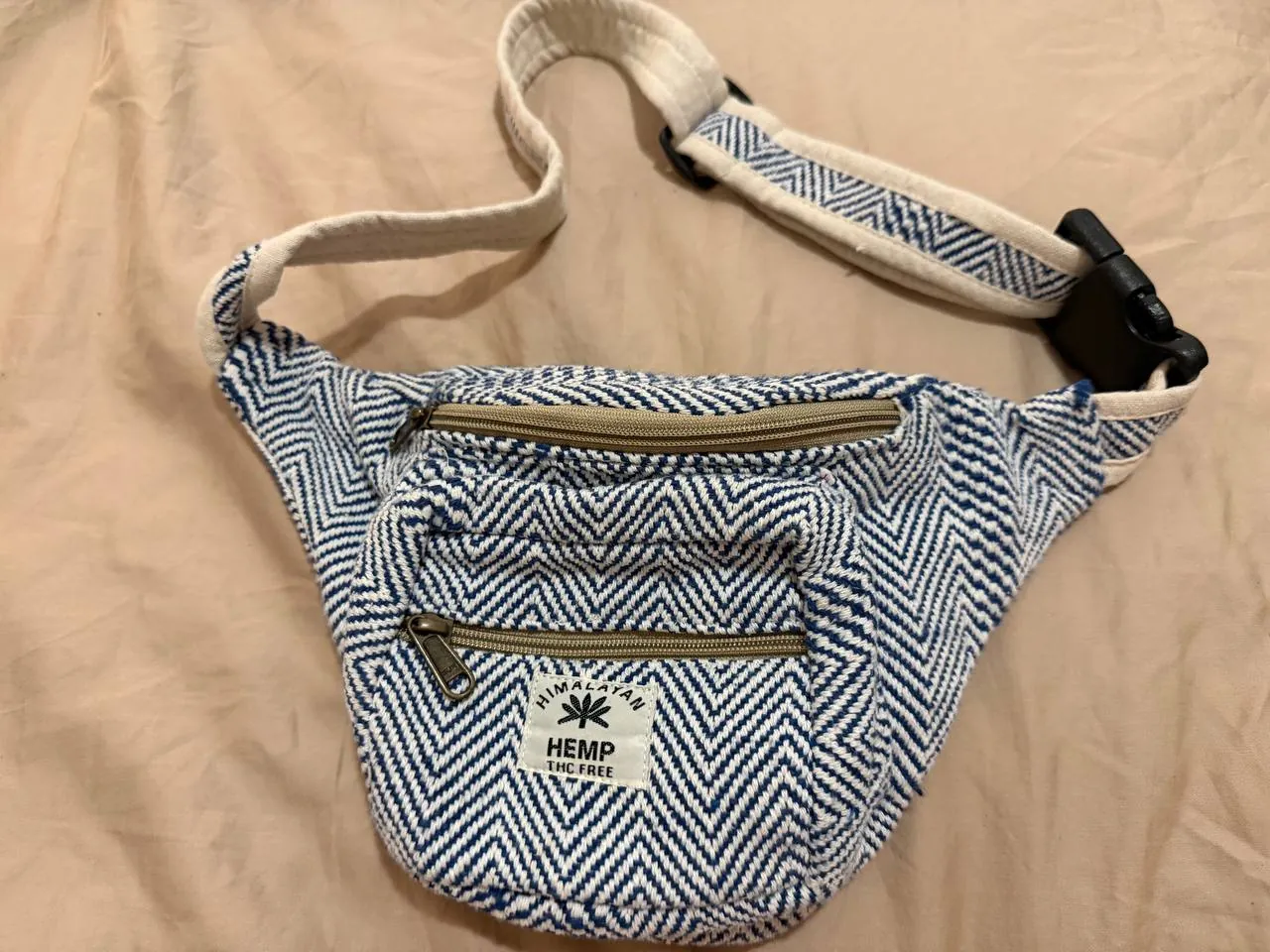 Рюкзаки Deuter и Hemp и поясная сумка 6