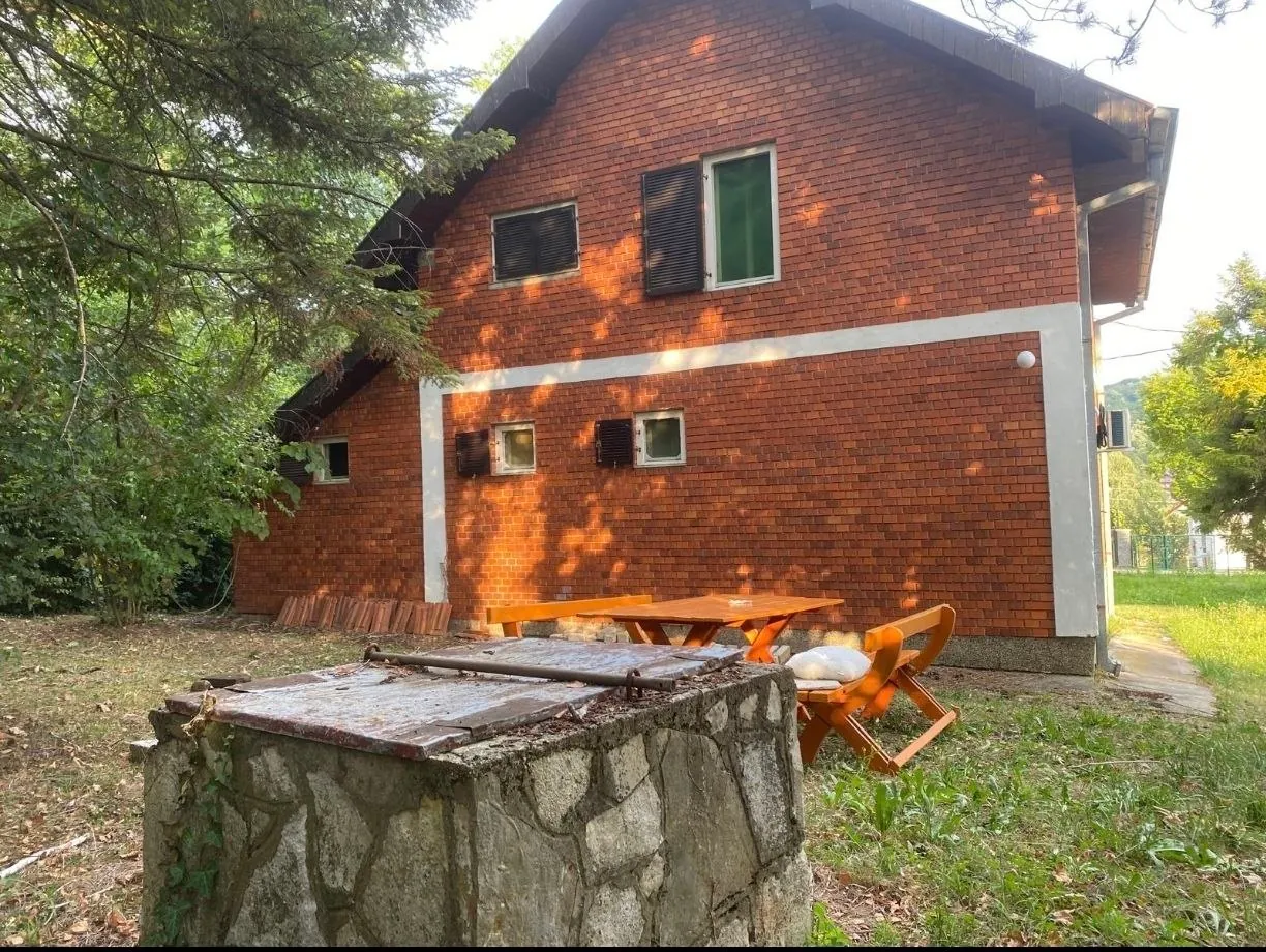 Дом 90 м² с гаражом в Баня-Вруйци 2