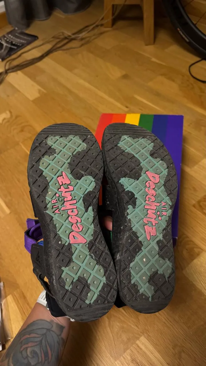 Сандалии Nike Air Deschutz Be True размер 41 3