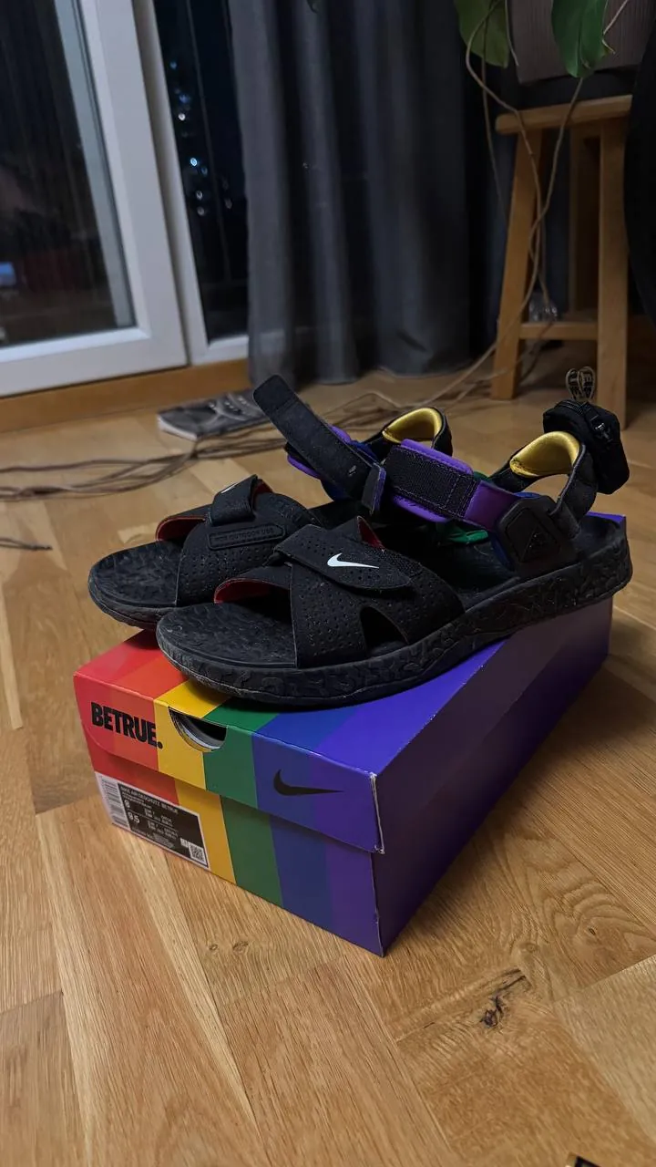 Сандалии Nike Air Deschutz Be True размер 41 1