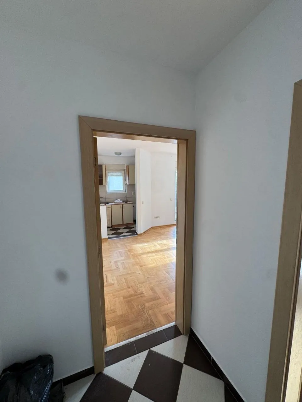 Двухкомнатная квартира 55 м² в Земун-Поле 6