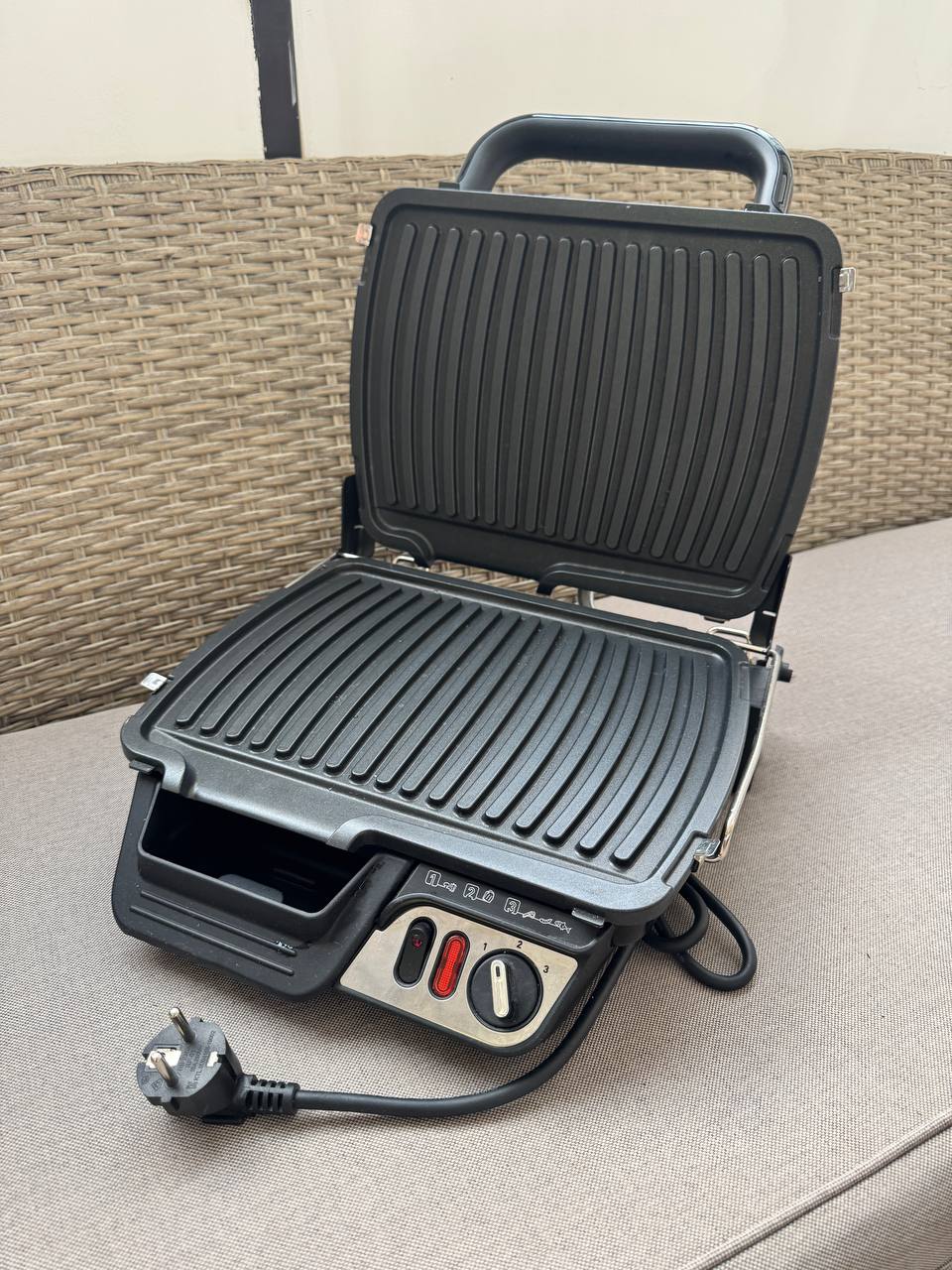 Электрогриль Tefal GC306012 2