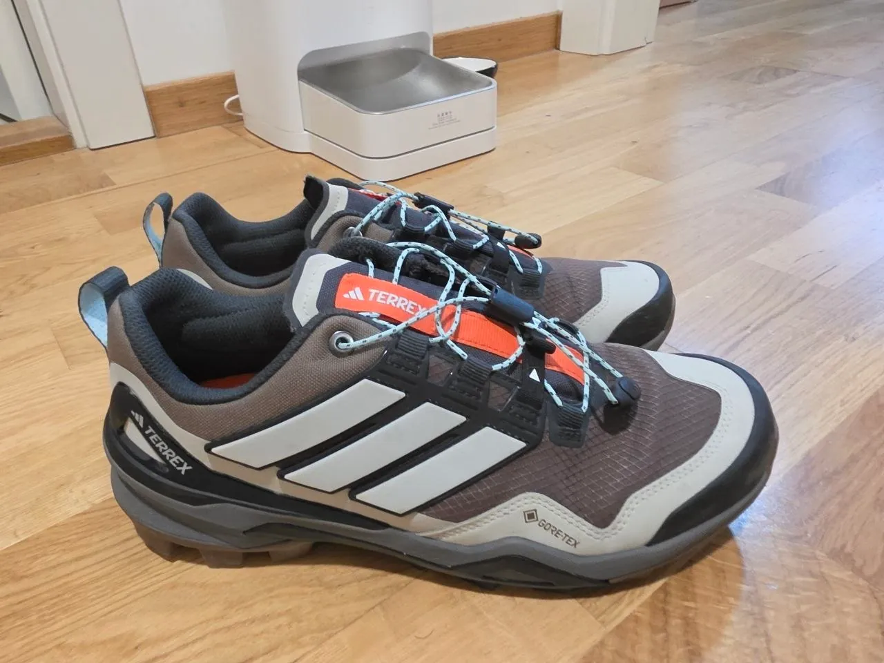 Треккинговые кроссовки Adidas женские EU 41 Нови-Сад 1
