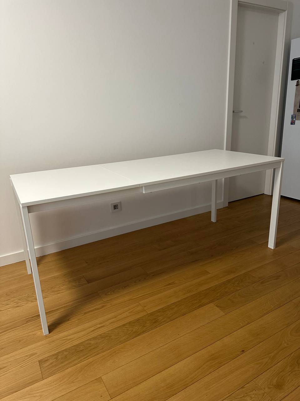 Стол IKEA VANGSTA и основание кровати 1