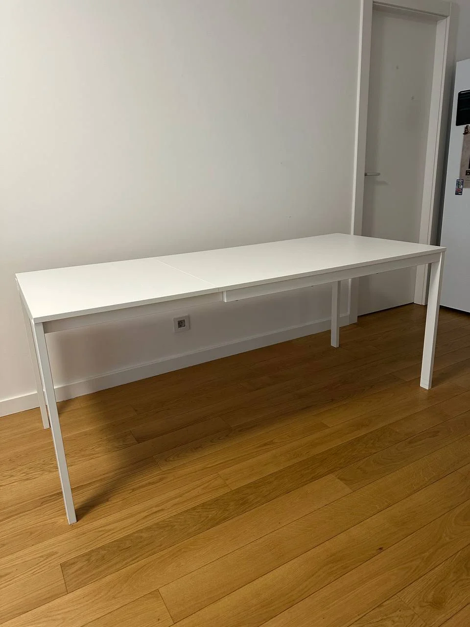 Стол IKEA VANGSTA и основание кровати 1