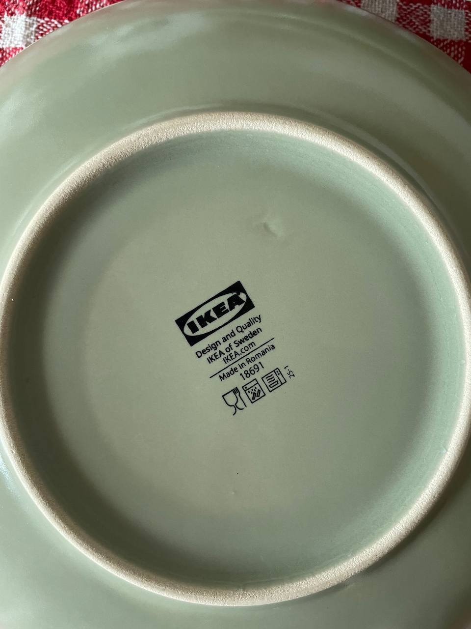 Тарелки кружки и стаканы IKEA 2