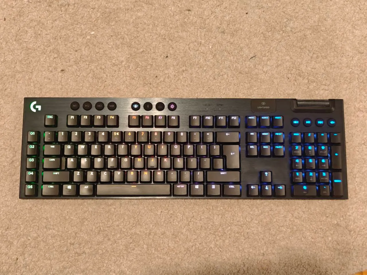 Беспроводная клавиатура Logitech G915 GL Tactile 1