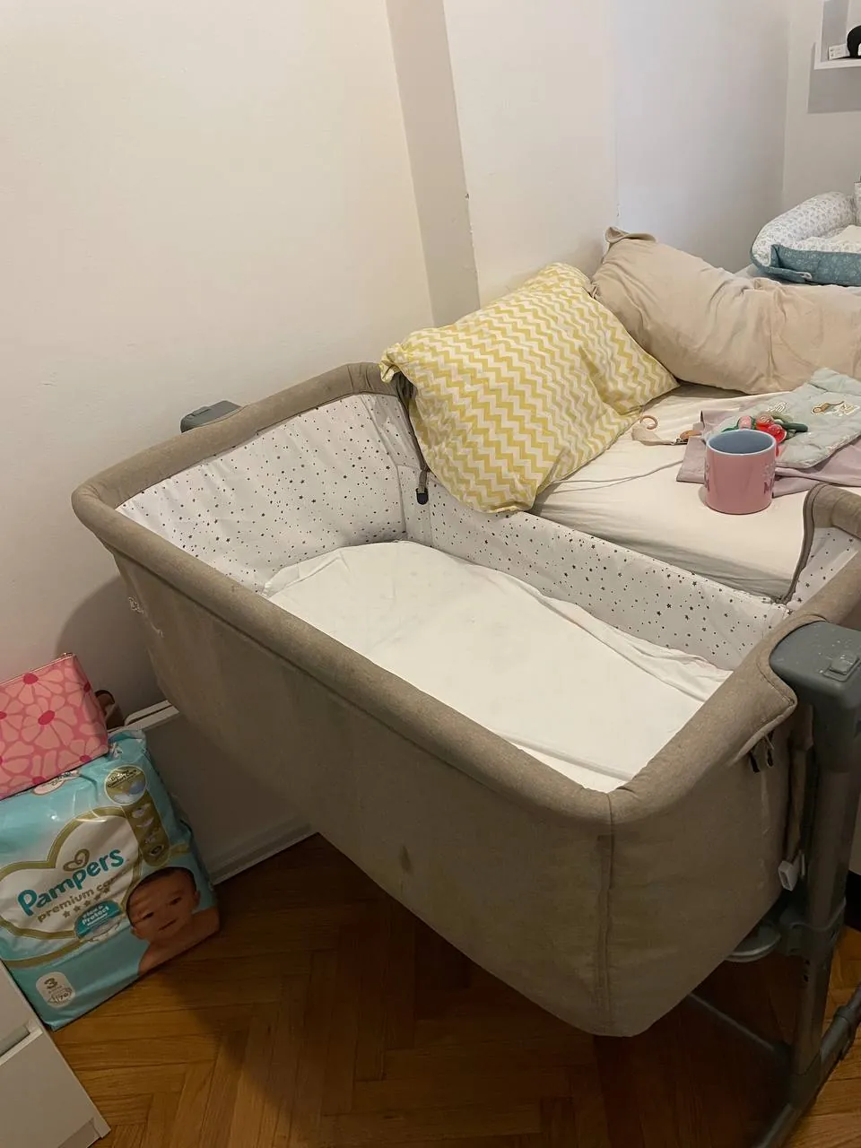 Приставная кроватка Kinderkraft Next2Me с матрасом 2