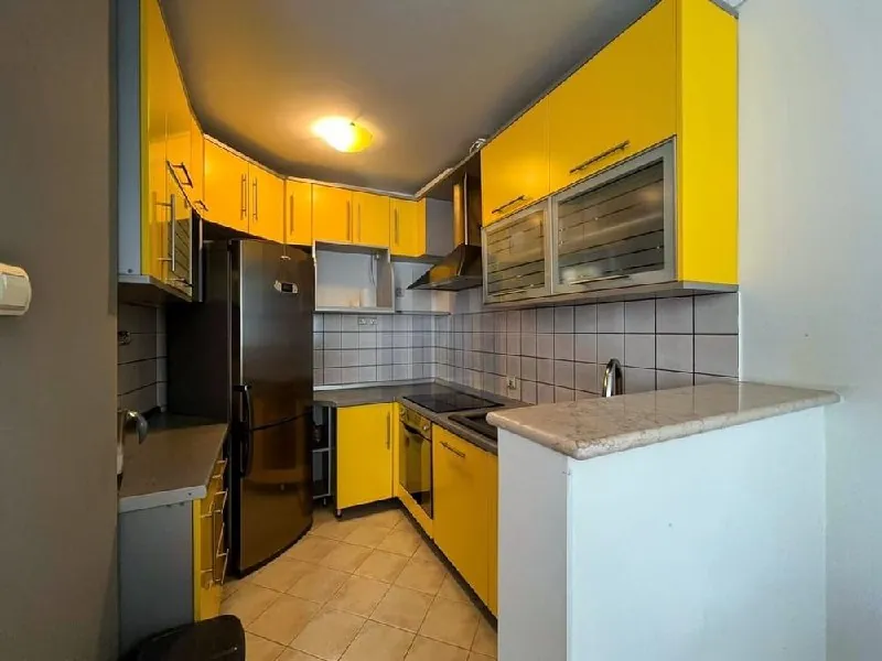 Трёхкомнатная квартира 80 м² на Врачаре, 14 этаж 3