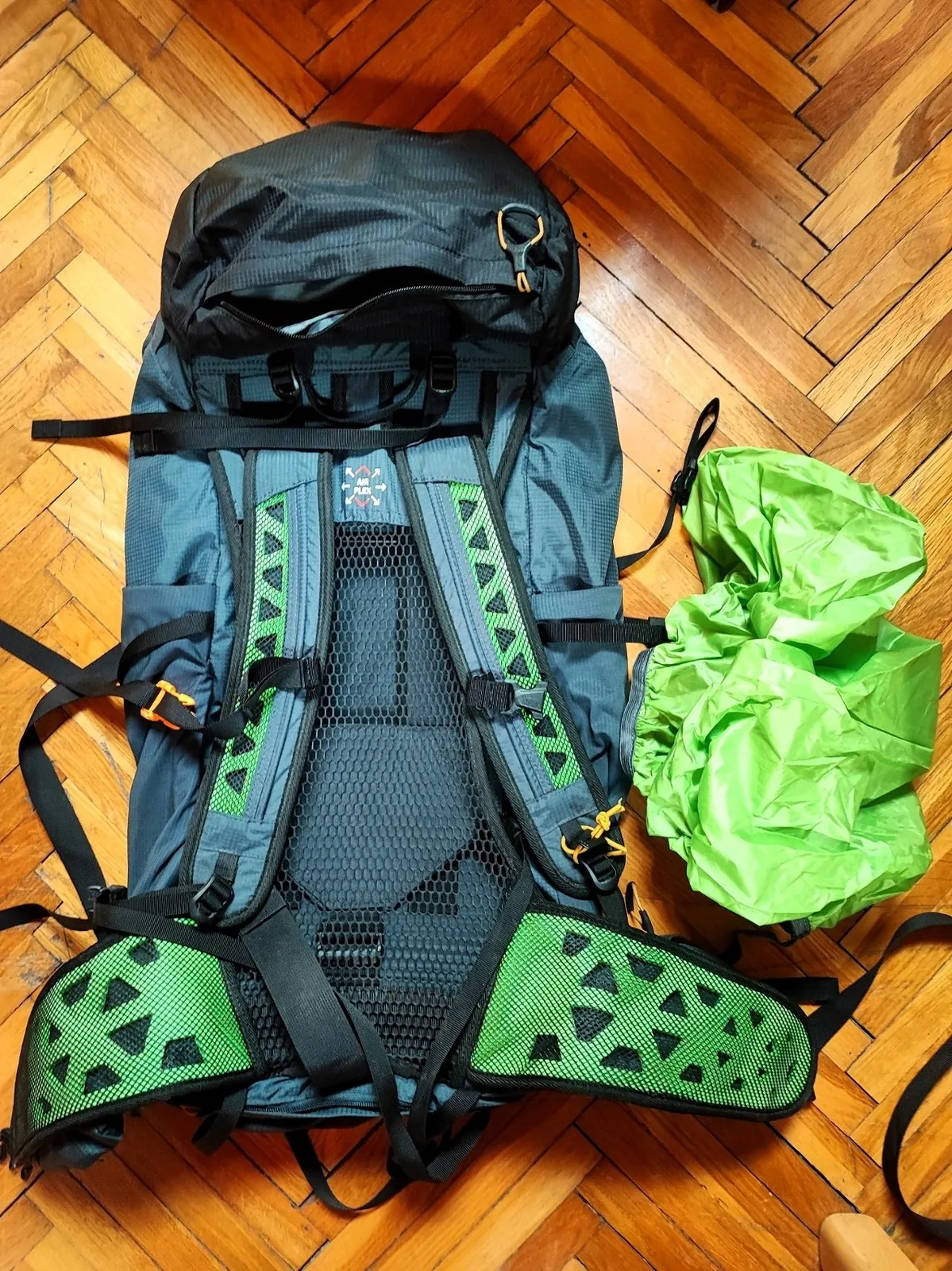 Рюкзак походный Northland Flow 40 л с чехлом 1