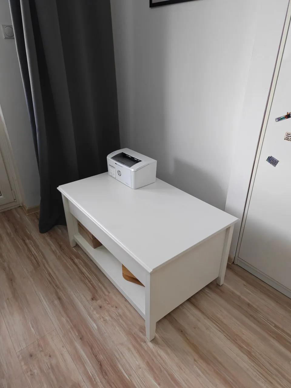 Журнальный столик IKEA VITTERYD регулируемый 2