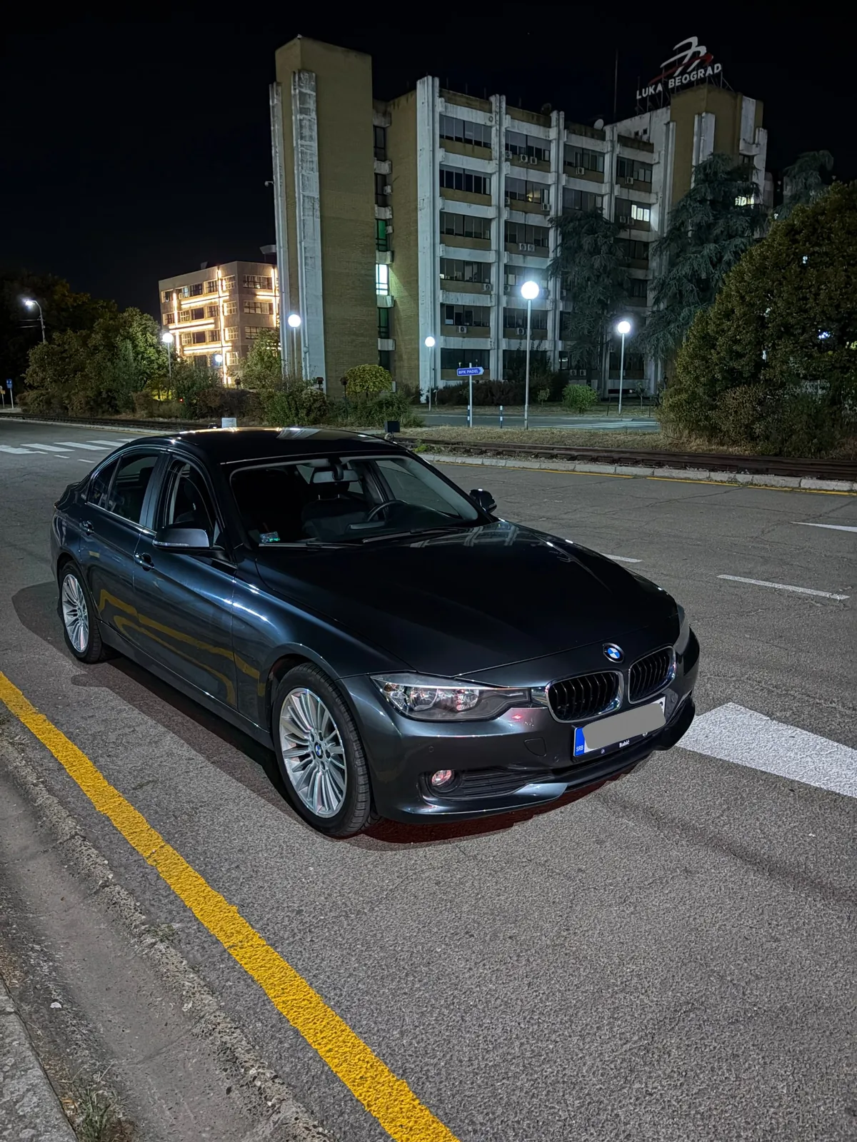 BMW 320D xDrive автомат 2015 год Белград 2