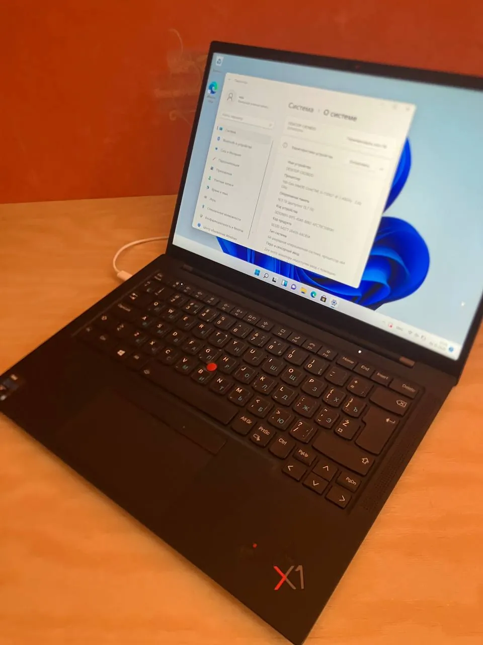 Ноутбук ThinkPad X1 Carbon Gen 9 Белград 1
