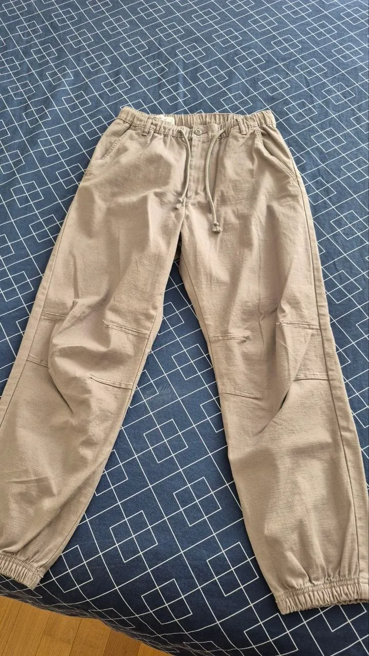 Мужские футболки Sinsay и джоггеры Pull&Bear 4