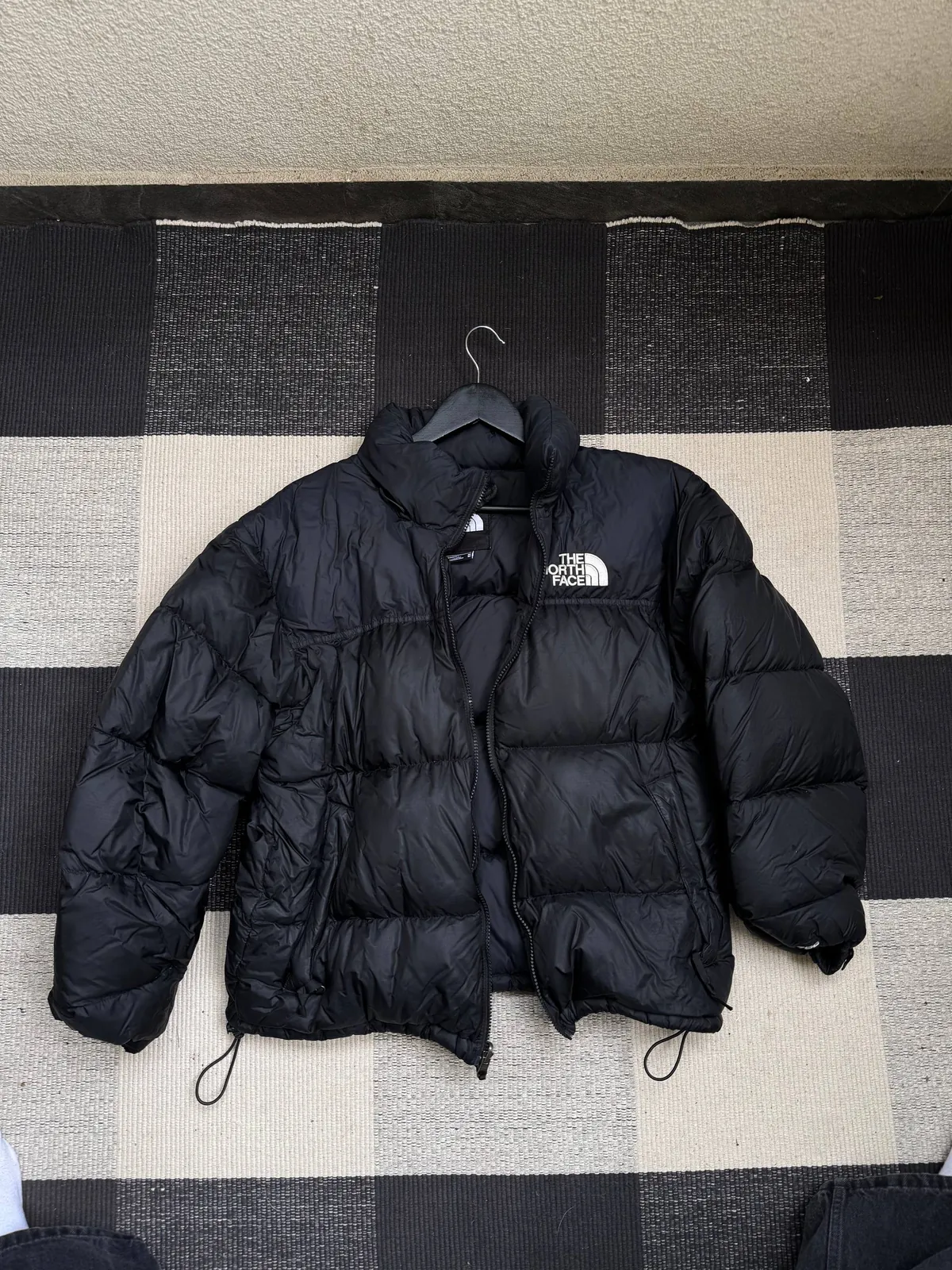 Куртка The North Face чёрная размер M 1
